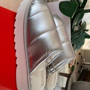 Size10/11 NWT Maeve Slide On. Shoes are cozy, warm, and eye catching.